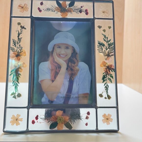 Vintage Dried Flowers Floral Picture Frame 3.5” by 5.25 Metal Clear Acrylic - Picture 3 of 12